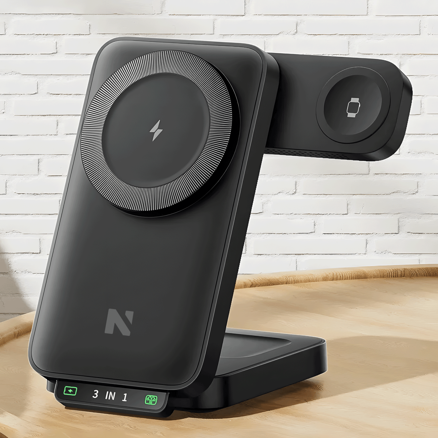 Caricatore wireless con telefono e AirPods in carica simultanea su comodino.